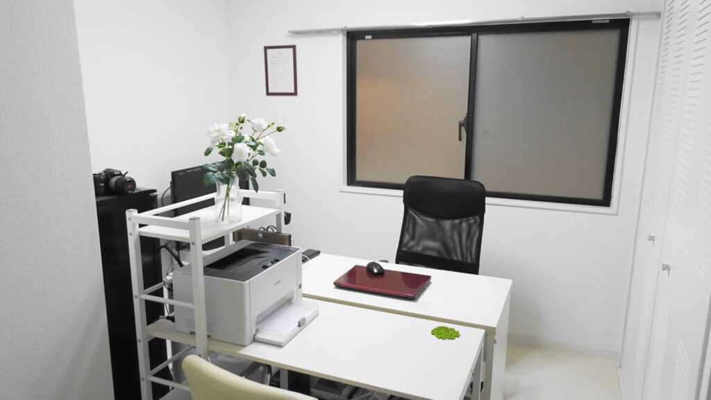 アルリボン調査事務所の面談室